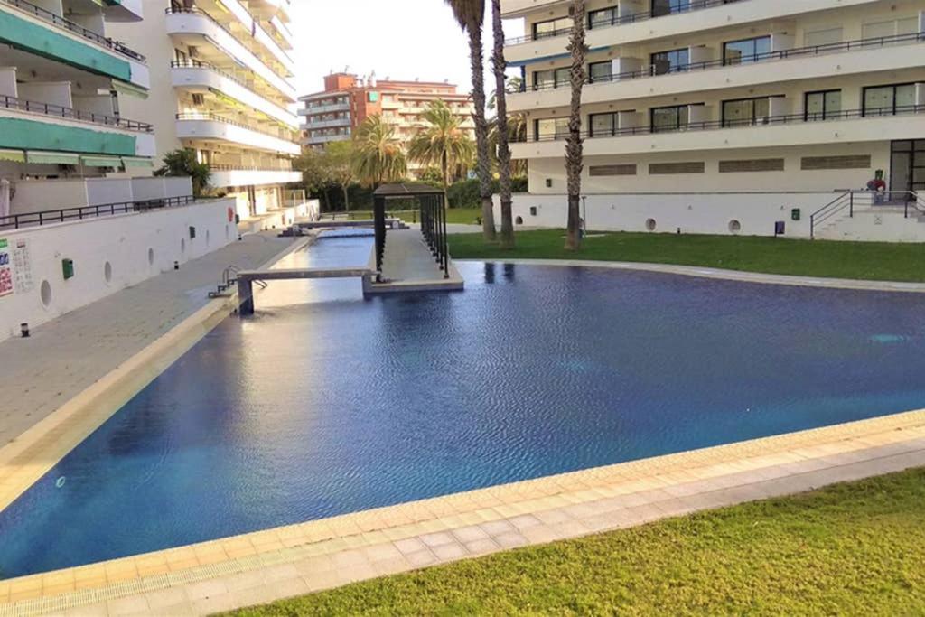 Apartaments Familiar Cerca Port Aventura 살루 외부 사진